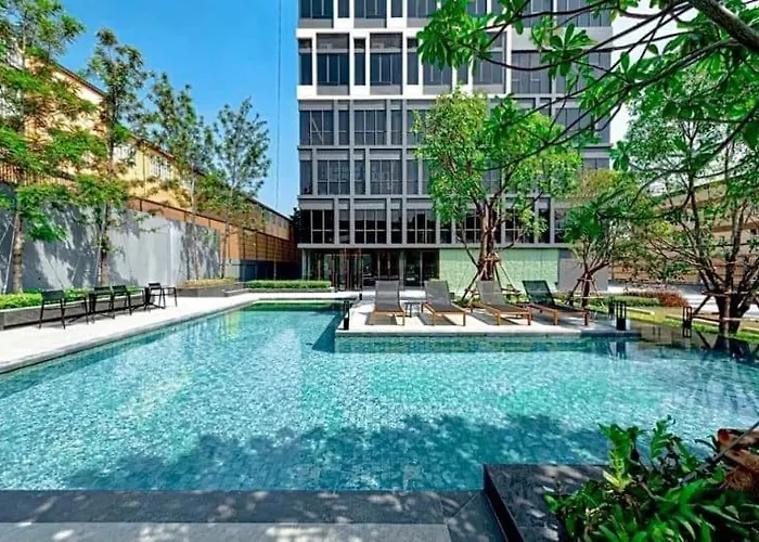 Luxury Loft- Spacious Condo- Fast Wi-fi 5 Min Bts! Apartment Bangkok