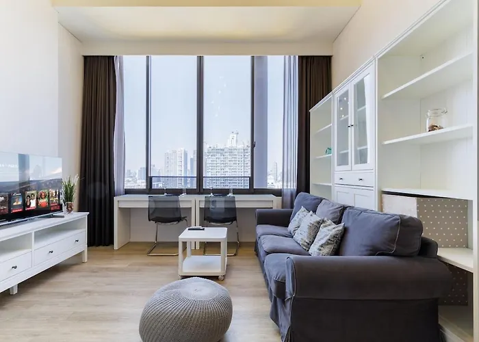 Apartment Luxury Loft- Spacious Condo- Fast Wi-fi 5 Min Bts! *