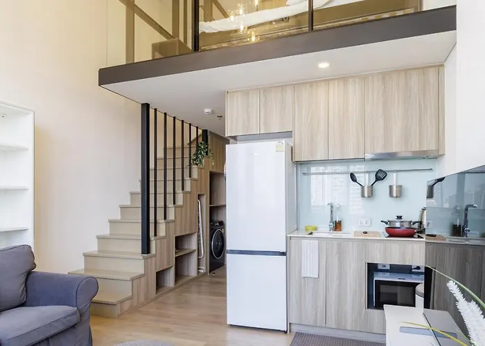 Luxury Loft- Spacious Condo- Fast Wi-fi 5 Min Bts! Apartment