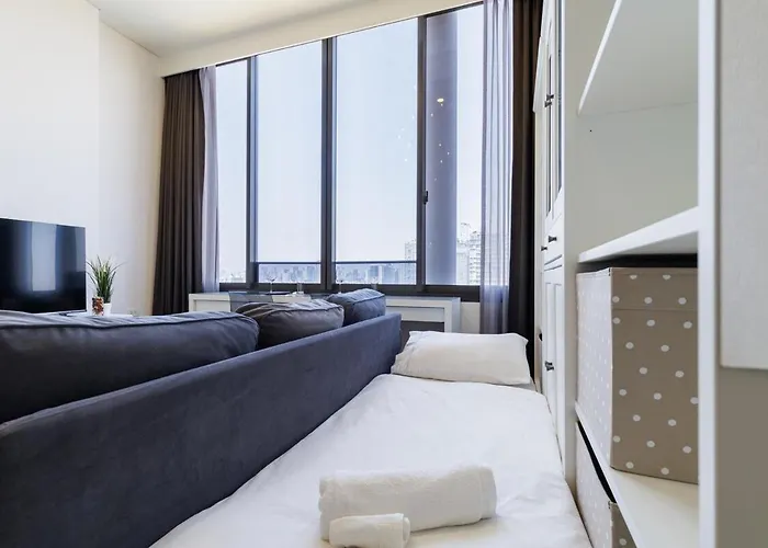 Apartment Luxury Loft- Spacious Condo- Fast Wi-fi 5 Min Bts!